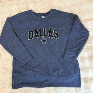 NFL Dallas Cowboys Womenโs Sweatshirt โ Blue โ Size Medium